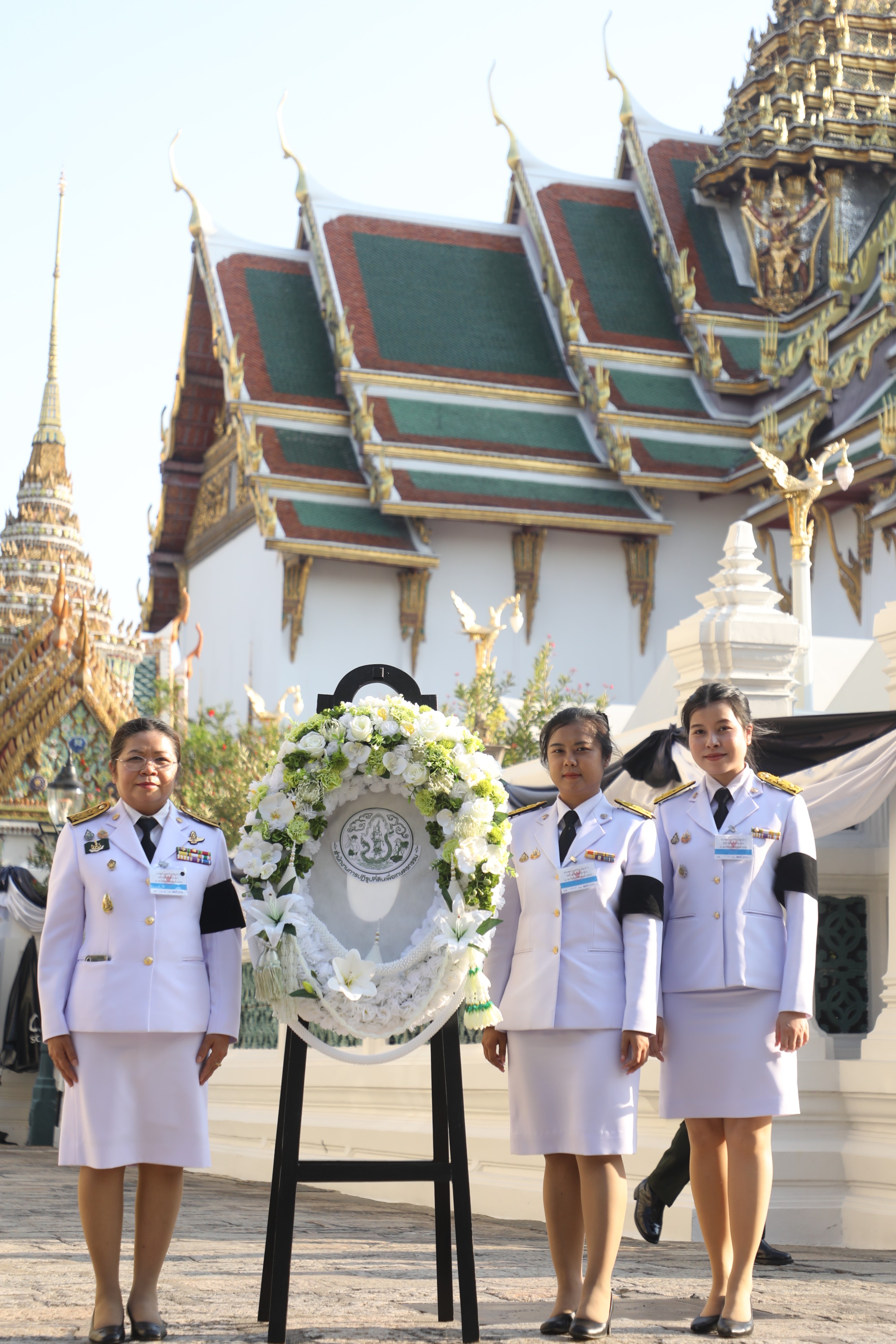 title - สำนักงานการปฏิรูปที่ดินเพื่อเกษตรกรรม รับพระราชทานพระบรมราชานุญาตให้ร่วมเป็นเจ้าภาพบำเพ็ญกุศลถวายพระบรมศพ สมเด็จพระนางเจ้าสิริกิติ์ พระบรมราชินีนาถ พระบรมราชชนนีพันปีหลวง